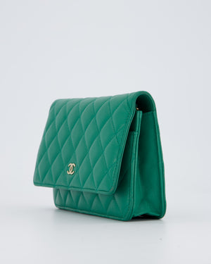 Chanel Green Wallet on Chain Bag with CC Logo in Lambskin Leather with Champagne Hardware
