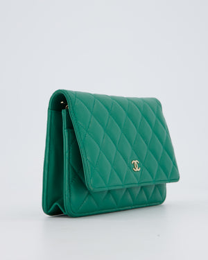 Chanel Green Wallet on Chain Bag with CC Logo in Lambskin Leather with Champagne Hardware