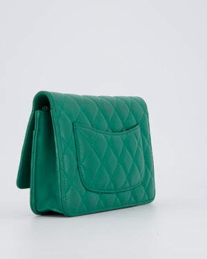Chanel Green Wallet on Chain Bag with CC Logo in Lambskin Leather with Champagne Hardware