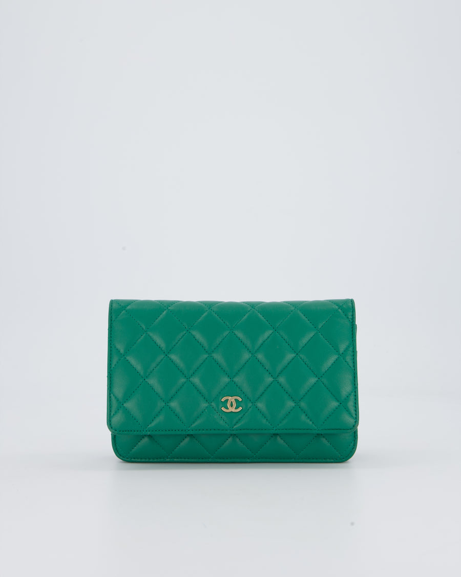 Chanel Green Wallet on Chain Bag with CC Logo in Lambskin Leather with Champagne Hardware