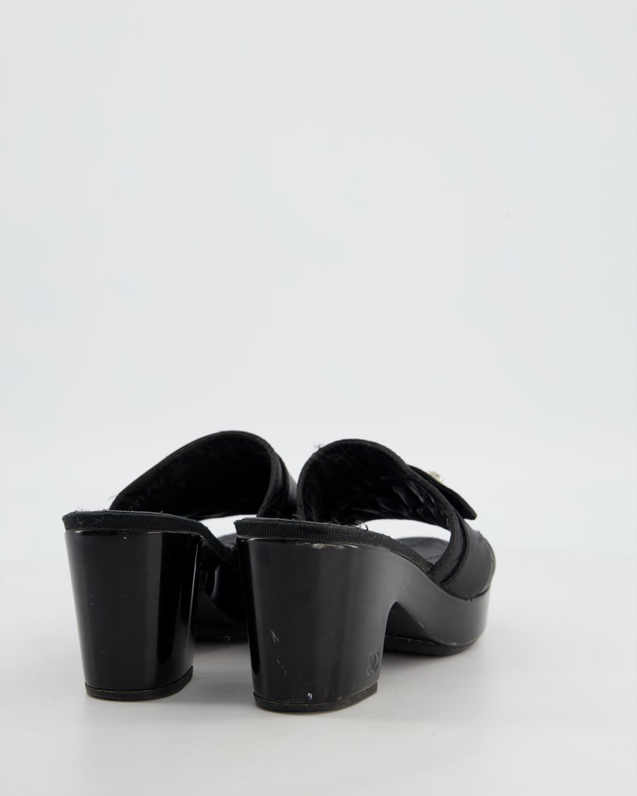 Chanel 2011 Black Quilted CC Turnlock Sandals Size EU 37.5