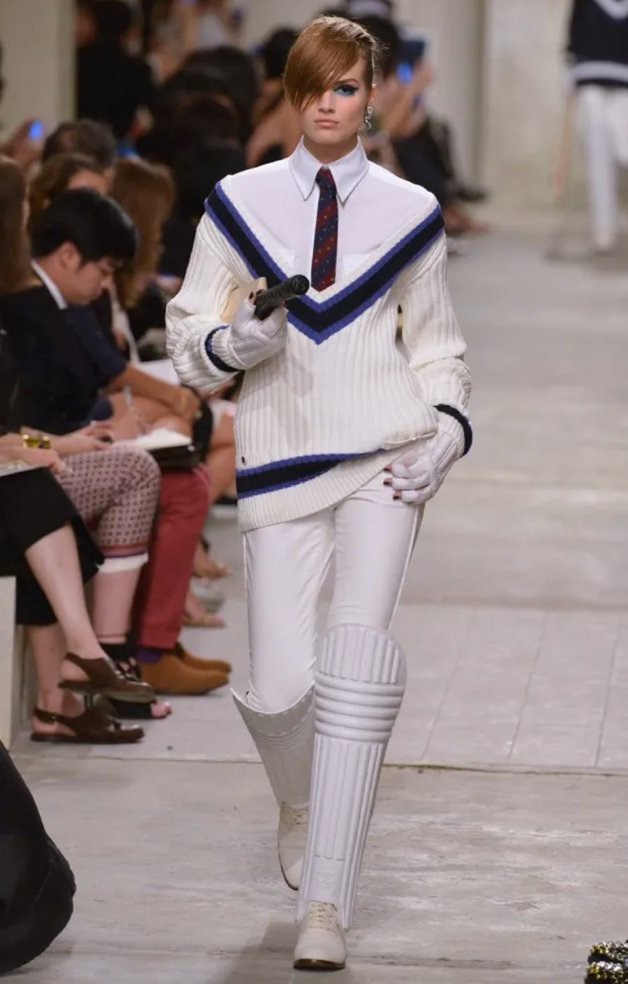 Chanel Resort 2014 White, Black and Navy V Neck Knit Jumper with CC Button Details Size FR 40 (UK 12)