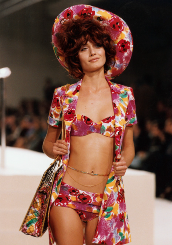 Chanel Vintage 97P Pink Multi-Colour Short Sleeved Mini Dress with Camelia Prints and Gold CC Buttons Size FR 40 (UK 12)