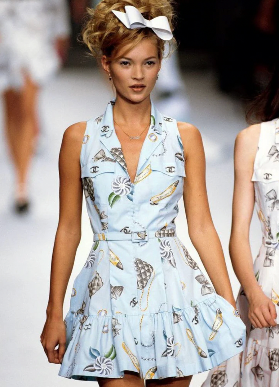 Chanel Vintage 96P Light Blue Sleeveless Mini Dress with Camelia, Bow and Pearl Prints with Silver CC Logo Front Zipper Detail Size FR 40 (UK 12)