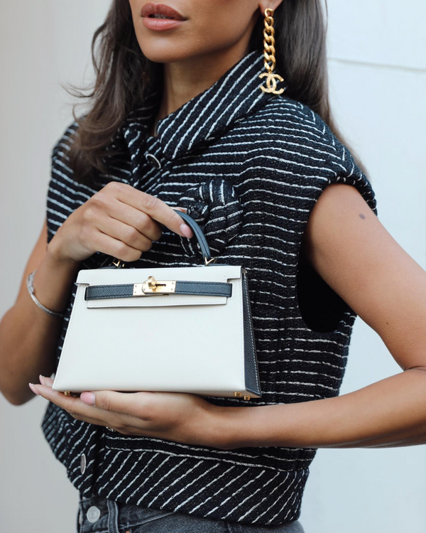 *SUPER RARE* Hermès HSS Mini Kelly II 20 Bag in Craie & Noir Epsom Leather with Tone On Tone Stitching and Gold Hardware