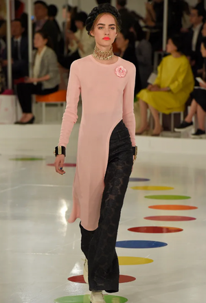 Chanel Resort 2016 Paris Seoul Pink Long-Sleeved Asymmetric Top with Gold CC Logo Button Detail Size FR 36 (UK 8)