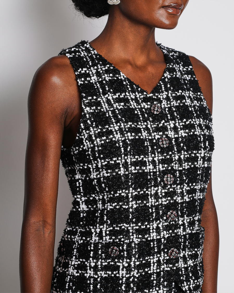 Chanel 22/K Black Sequin Gilet with Matching Skirt Set FR 38/40 (UK 10/12)