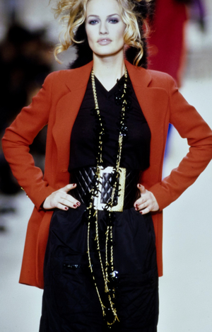 Chanel Vintage 94 F/W Runway Red Tweed Jacket With CC Button Details Size FR 36 (UK 8)