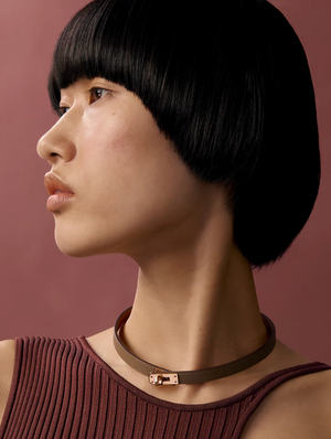 Hermès Mini Kelly Choker Necklace in Etoupe Swift Leather with Rose Gold Hardware RRP £465
