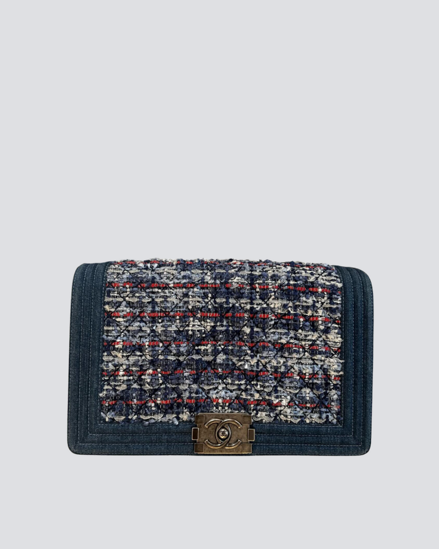 Chanel tweed boy bag discount