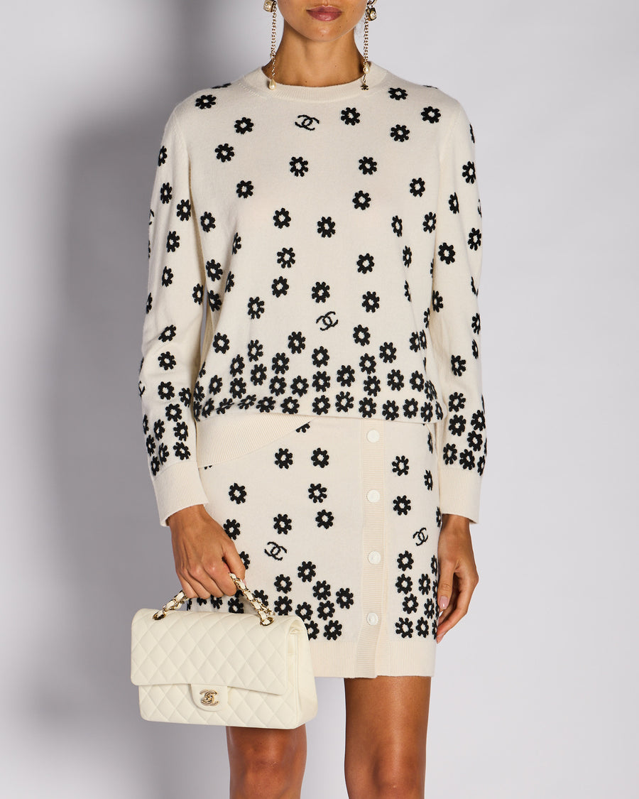 Chanel Cream Floral Button Down Jumper with CC Logo Detail Size FR 42 (UK 14)